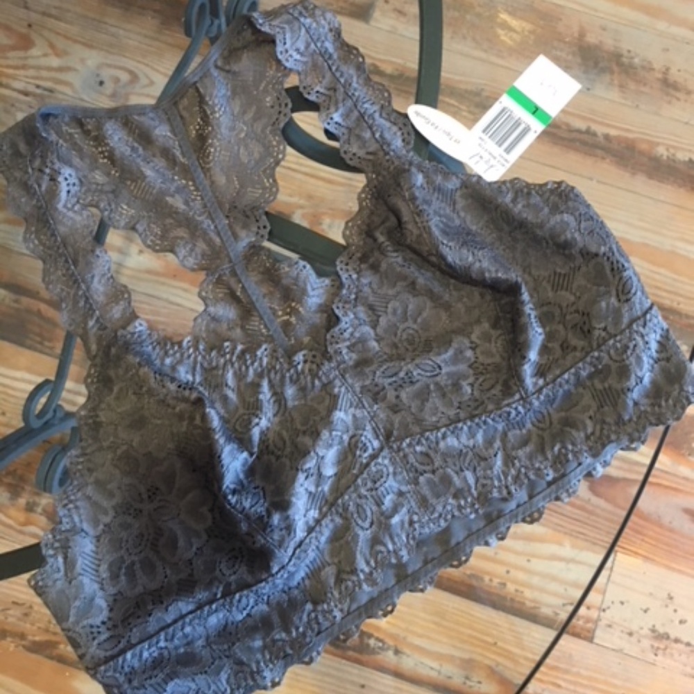 NEW WITH TAG BRALETTE